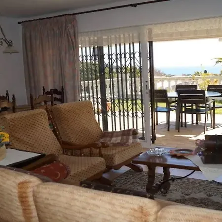 Hotel 107081 - House In